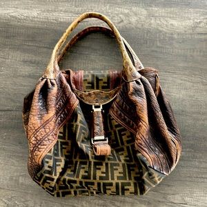 Authentic fendi tortuga spy bag